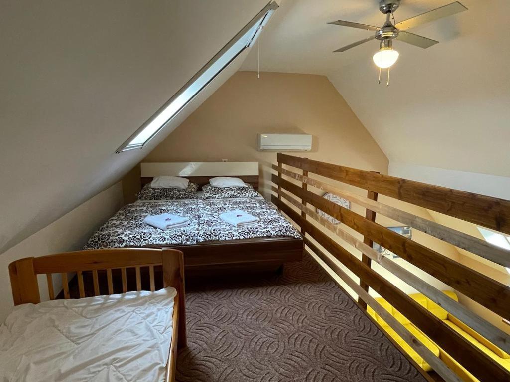 Gyulai Brill Apartman Extérieur photo