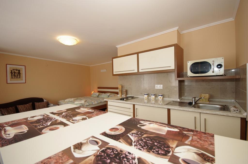 Gyulai Brill Apartman Extérieur photo
