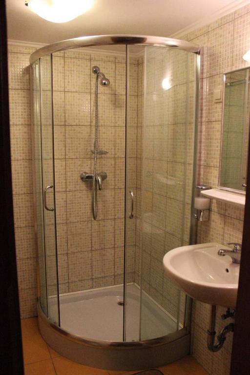 Gyulai Brill Apartman Chambre photo